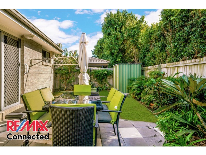 1/4 Lady Bowen Parade, Rothwell QLD 4022