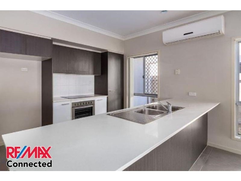 22 Riviera Cres, North Lakes QLD 4509