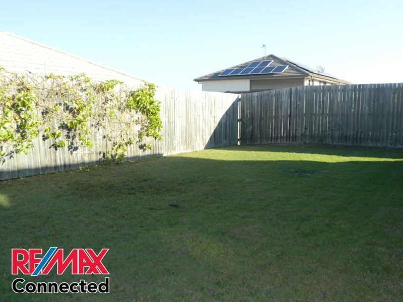 22 Riviera Cres, North Lakes QLD 4509