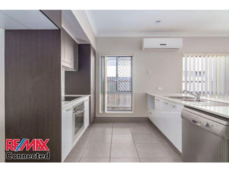 22 Riviera Cres, North Lakes QLD 4509