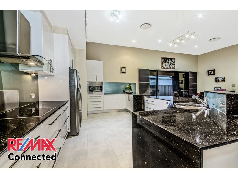 17 Skandia Ct, Newport QLD 4020