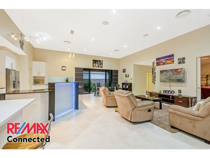 17 Skandia Ct, Newport QLD 4020
