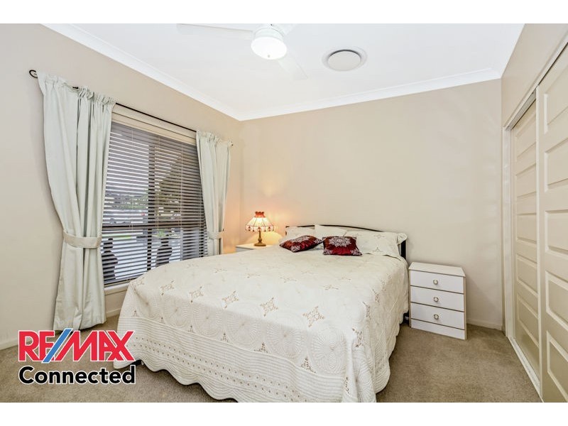 17 Skandia Ct, Newport QLD 4020
