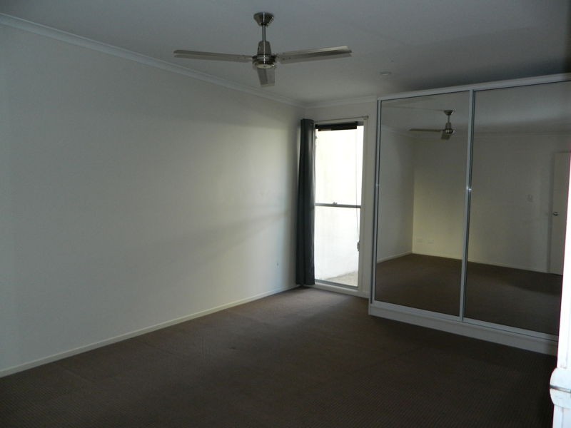 43b Higgs St, Rothwell QLD 4022