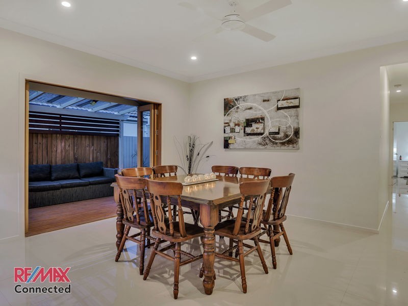 12 Thomson Close, North Lakes QLD 4509