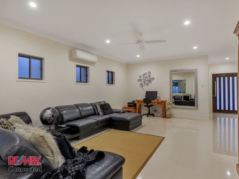 12 Thomson Close, North Lakes QLD 4509