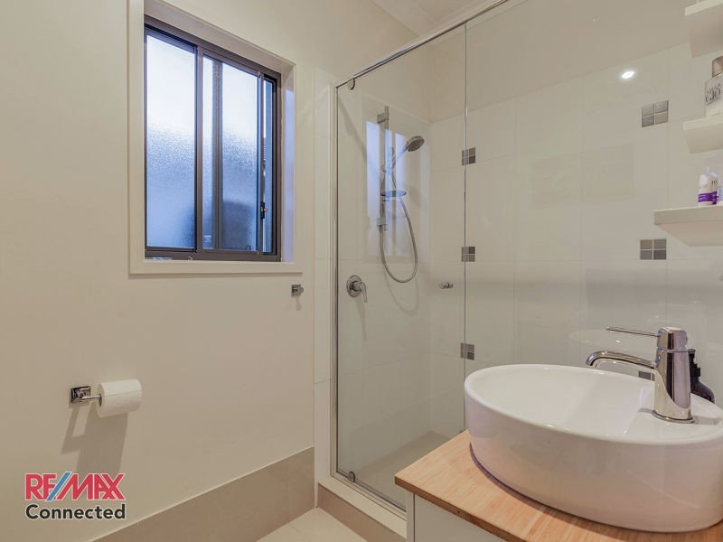 12 Thomson Close, North Lakes QLD 4509