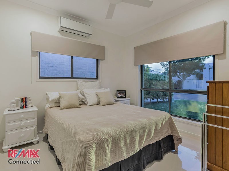 12 Thomson Close, North Lakes QLD 4509