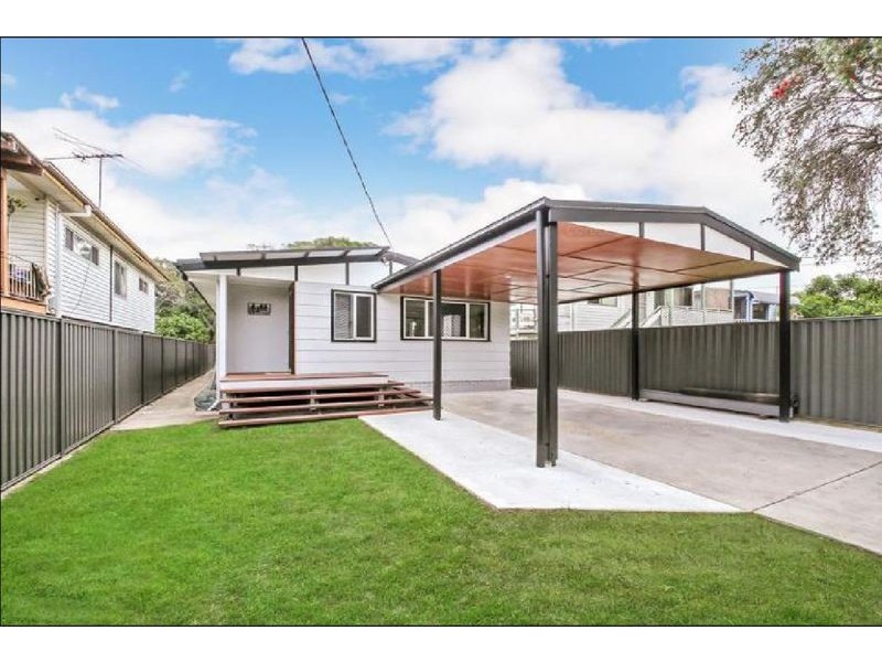 85 Longland St, Redcliffe QLD 4020