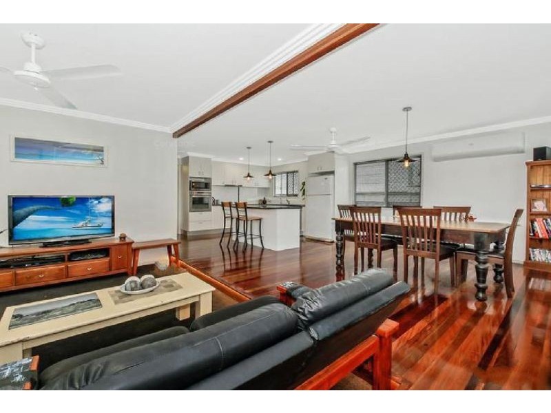 85 Longland St, Redcliffe QLD 4020