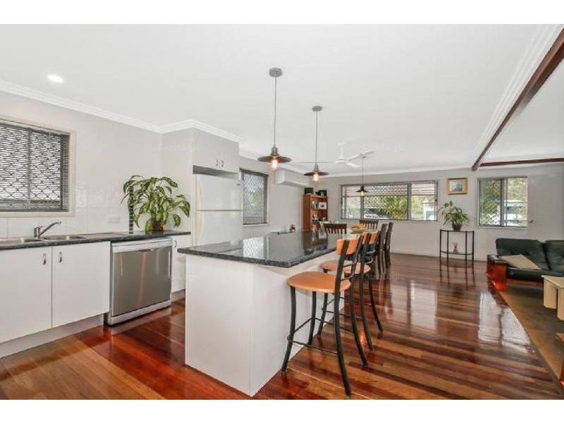 85 Longland St, Redcliffe QLD 4020