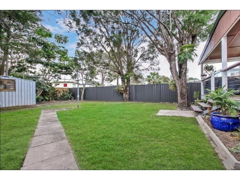 85 Longland St, Redcliffe QLD 4020