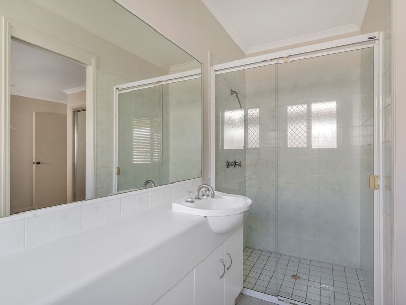 2 Wentworth Pl, Narangba QLD 4504