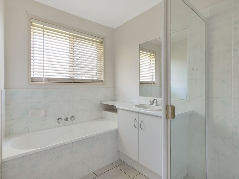 2 Wentworth Pl, Narangba QLD 4504