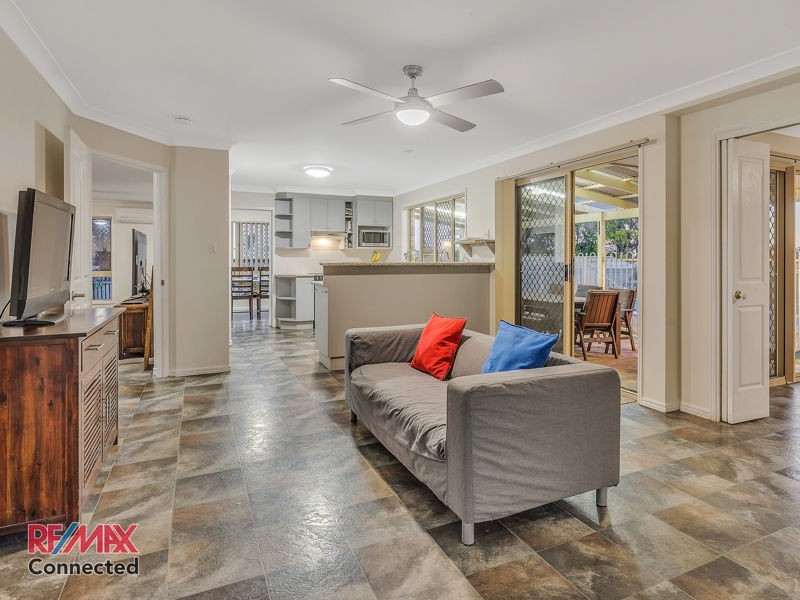 22 Greygum Ct, Rothwell QLD 4022