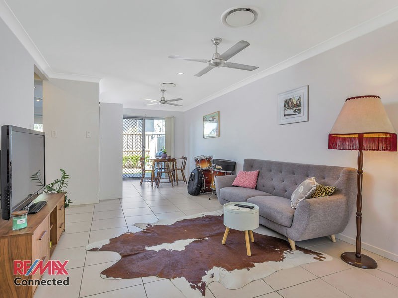 2/86 Carselgrove Avenue, Fitzgibbon QLD 4018