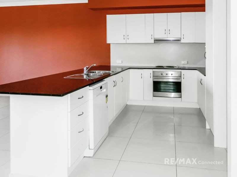 43b Higgs Street, Rothwell QLD 4022
