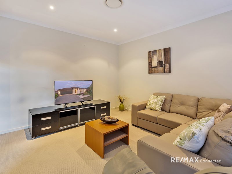 17 Waterway Crescent, Murrumba Downs QLD 4503