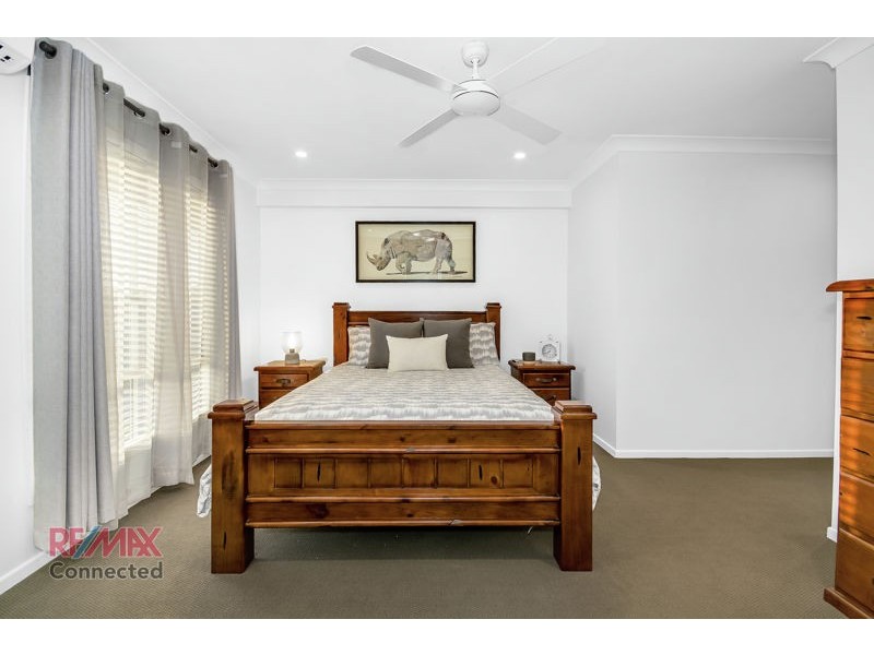 2/9 Lady Bowen Parade, Rothwell QLD 4022