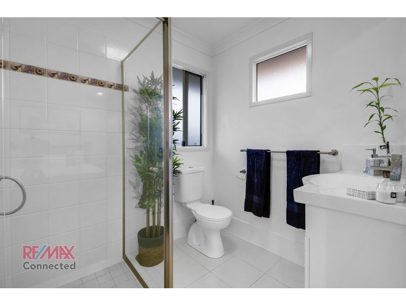 2/9 Lady Bowen Parade, Rothwell QLD 4022