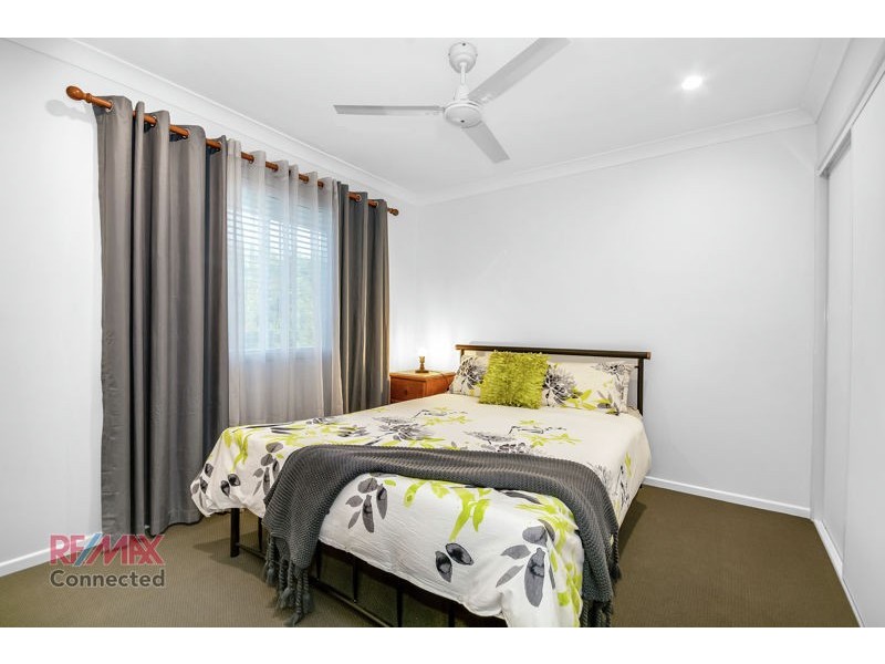 2/9 Lady Bowen Parade, Rothwell QLD 4022