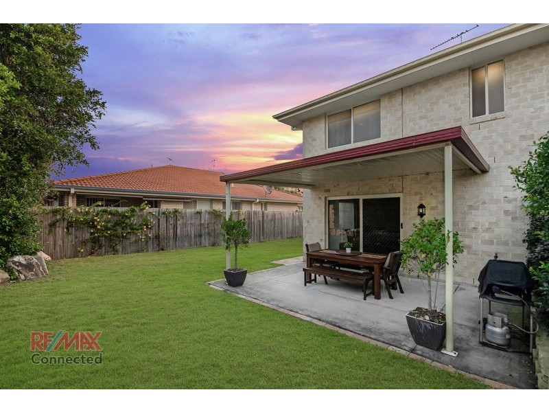 2/9 Lady Bowen Parade, Rothwell QLD 4022