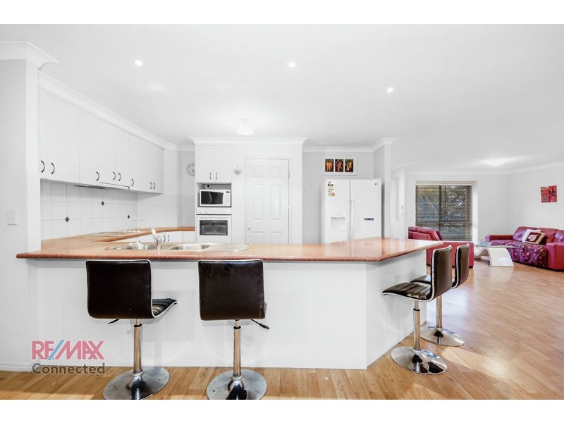 9 Higgs Street, Rothwell QLD 4022