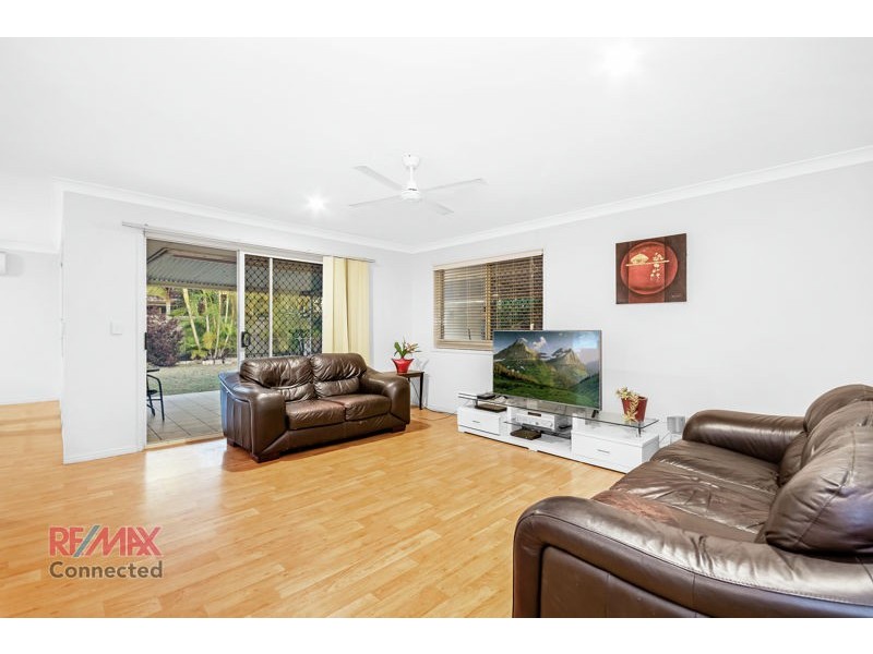 9 Higgs Street, Rothwell QLD 4022