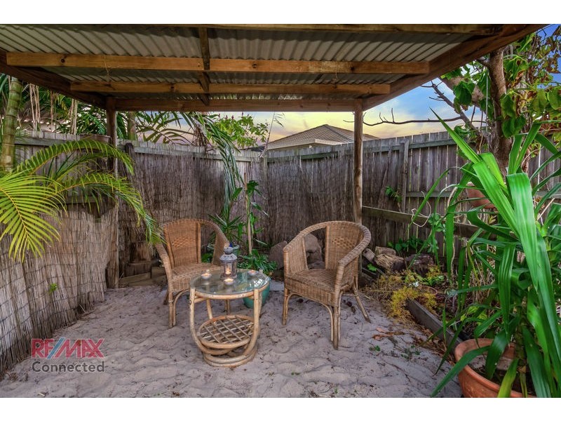 9 Higgs Street, Rothwell QLD 4022