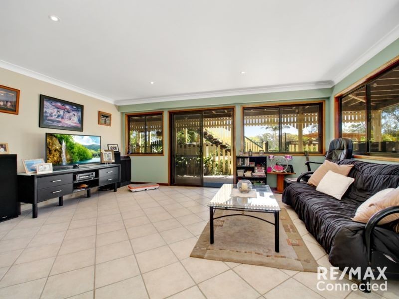 271 Beachmere Road, Beachmere QLD 4510