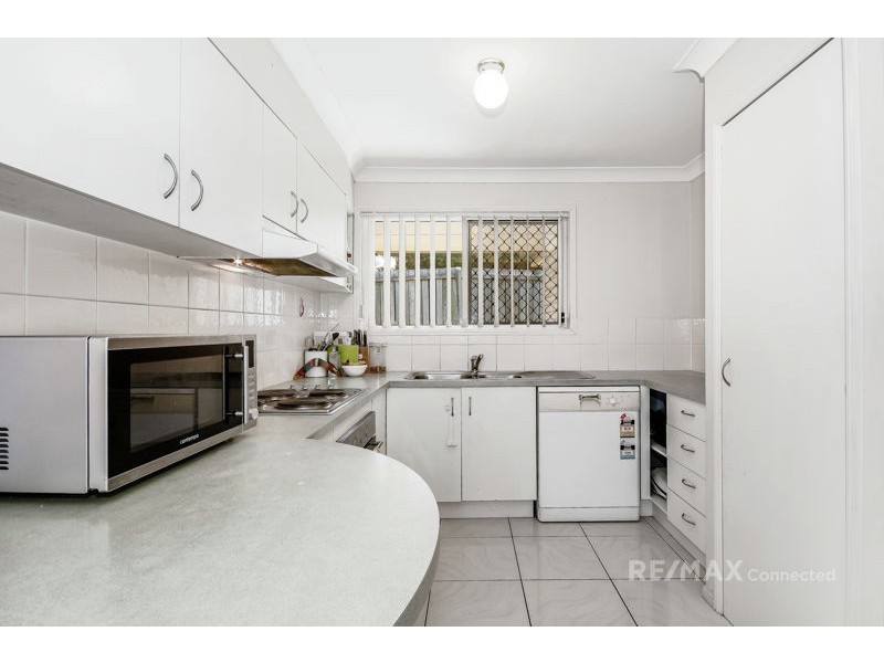 5 Emperor Court, Kallangur QLD 4503