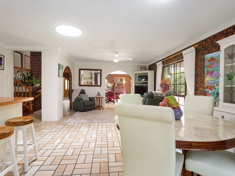 13 Vores Road, Whiteside QLD 4503