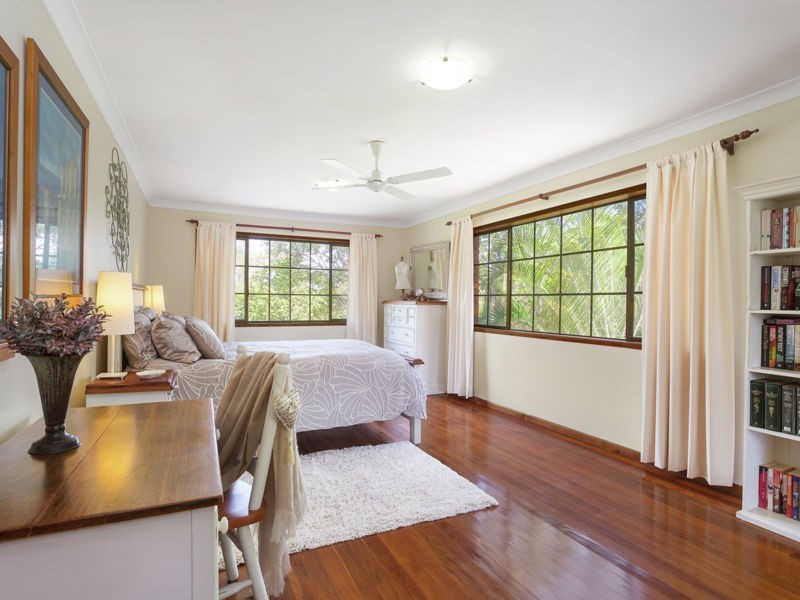 13 Vores Road, Whiteside QLD 4503