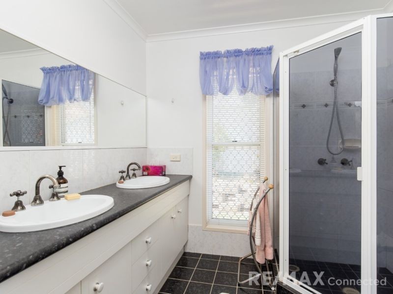 13 Winter Rd, Kallangur QLD 4503
