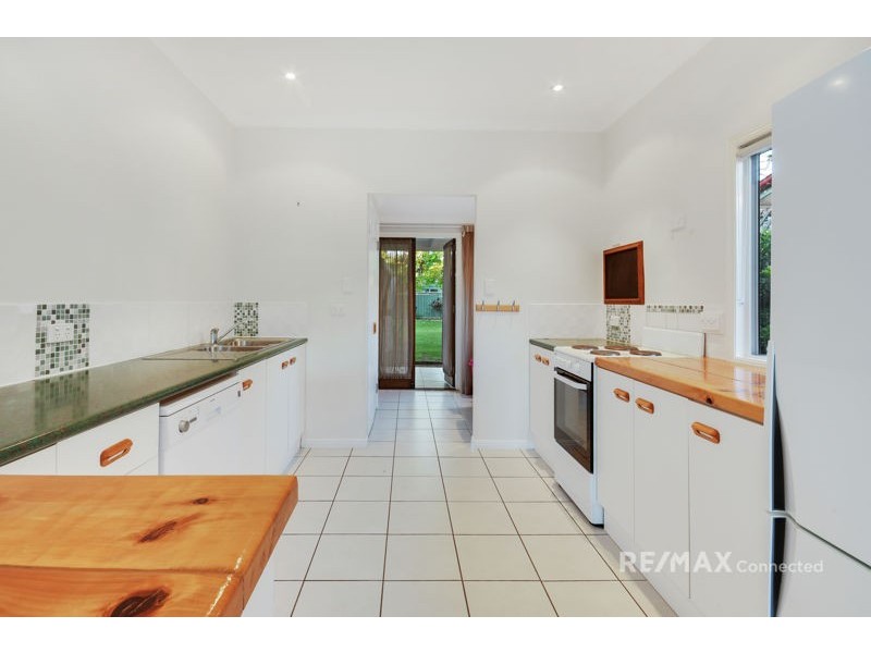 22 Frank Street, Scarborough QLD 4020