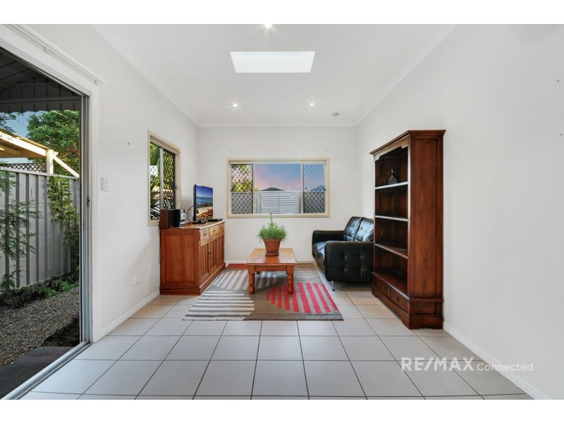 22 Frank Street, Scarborough QLD 4020