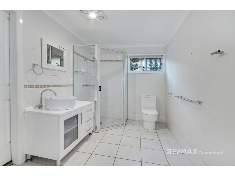 22 Frank Street, Scarborough QLD 4020