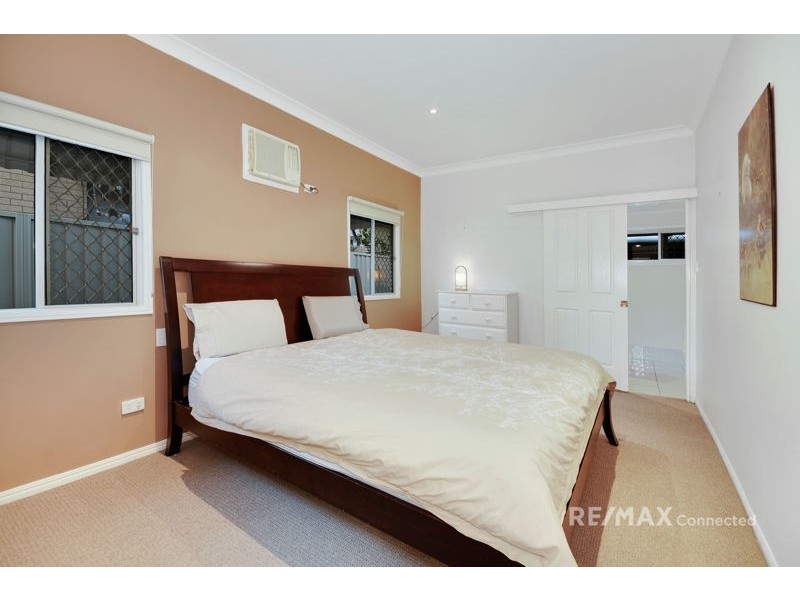 22 Frank Street, Scarborough QLD 4020