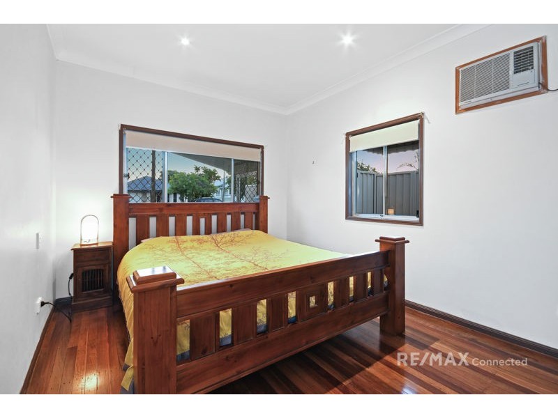 22 Frank Street, Scarborough QLD 4020