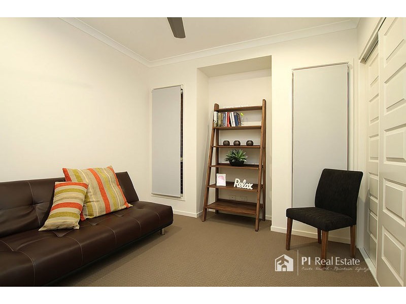 8 Hollow Crescent, Narangba QLD 4504