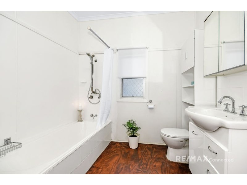 43 Bailey Street, Woody Point QLD 4019