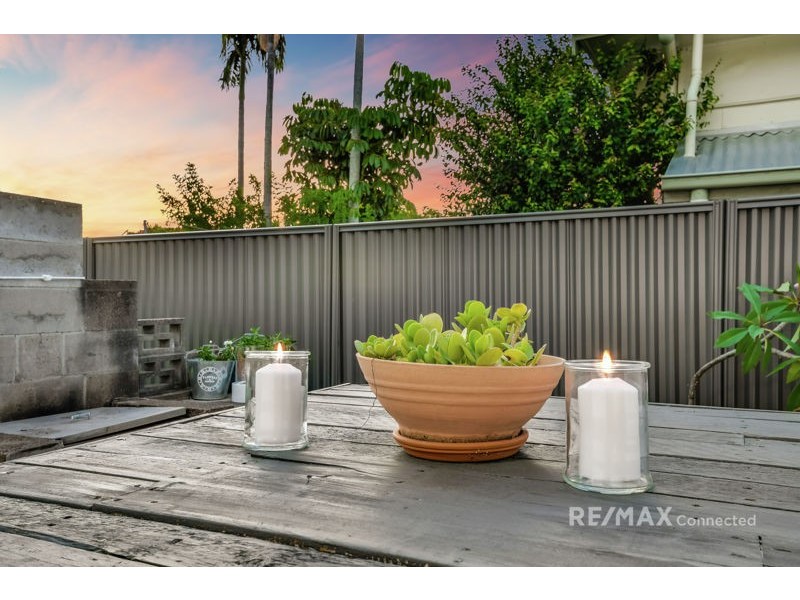 43 Bailey Street, Woody Point QLD 4019