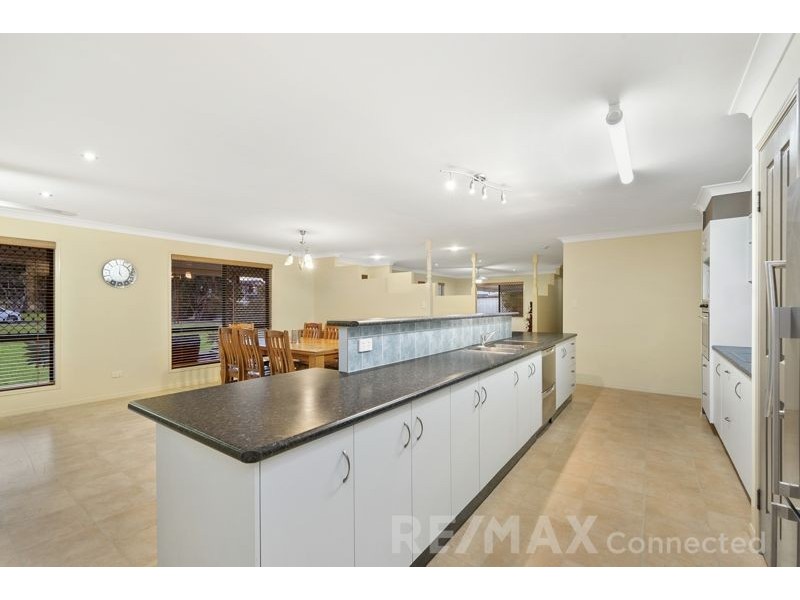 33 Jamor Court, Elimbah QLD 4516