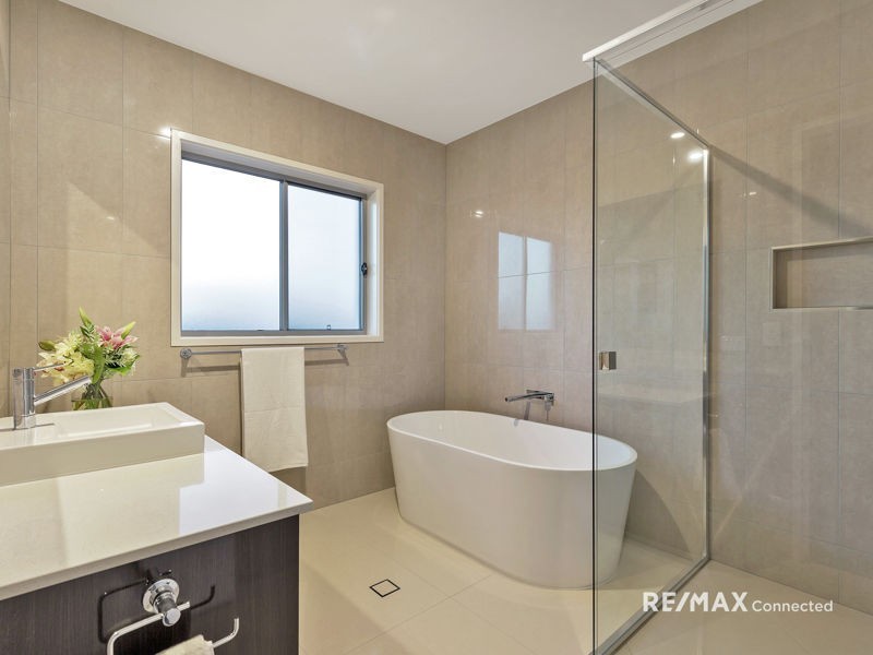 13 Comanche Street, Newport QLD 4020