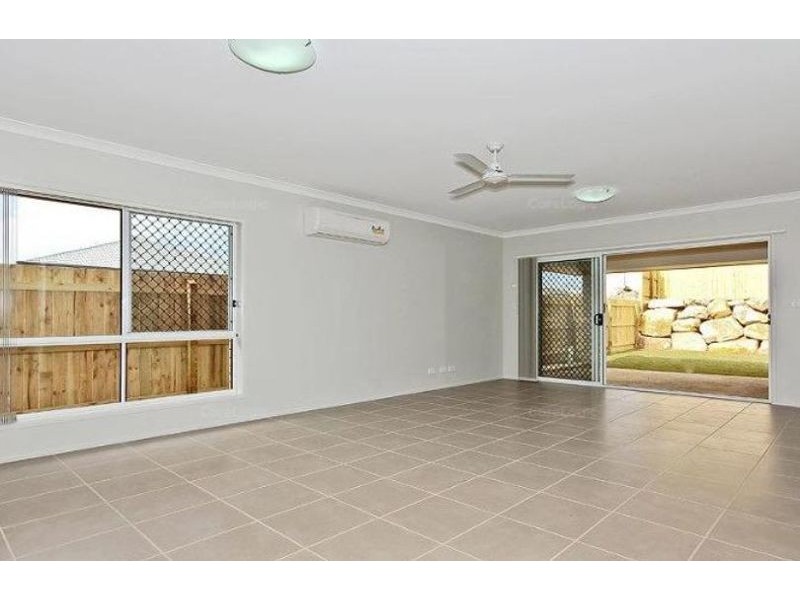 5 Livingstone Court, North Lakes QLD 4509