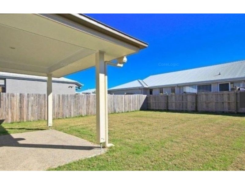 8 Friars Crescent, North Lakes QLD 4509