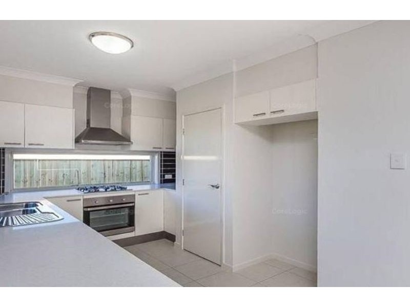 2 Shoreacres Street, North Lakes QLD 4509