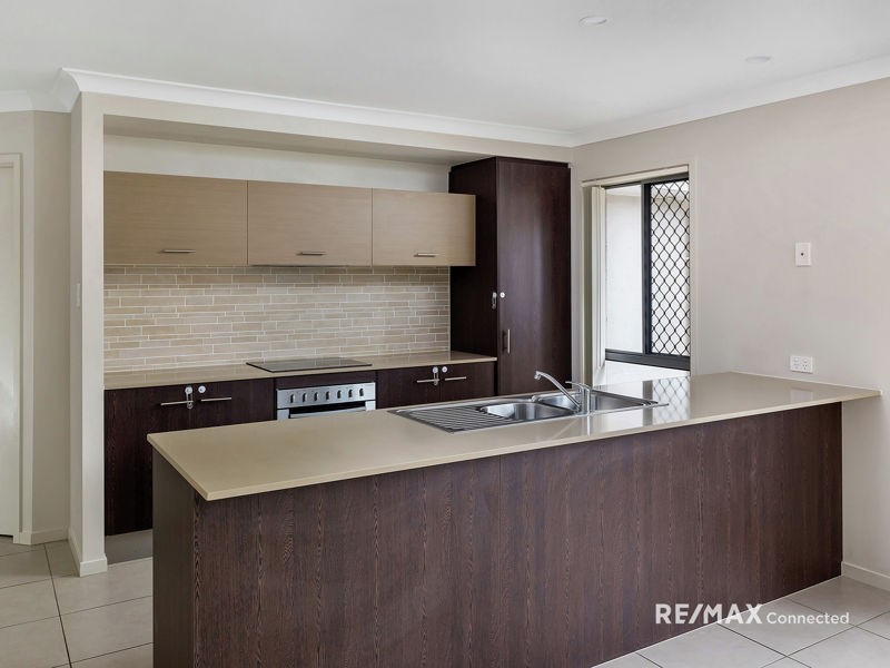 15 Denham Crescent, North Lakes QLD 4509