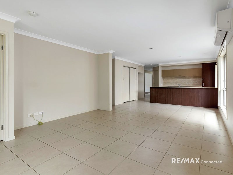 15 Denham Crescent, North Lakes QLD 4509