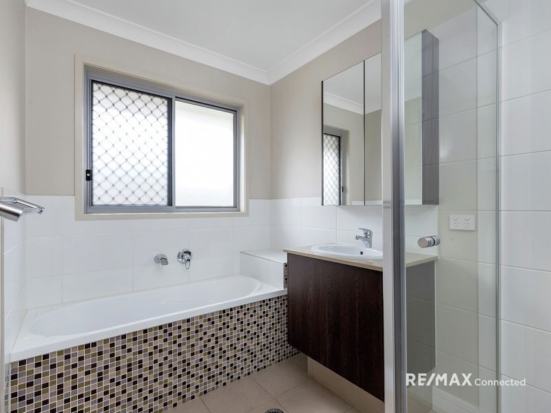 15 Denham Crescent, North Lakes QLD 4509